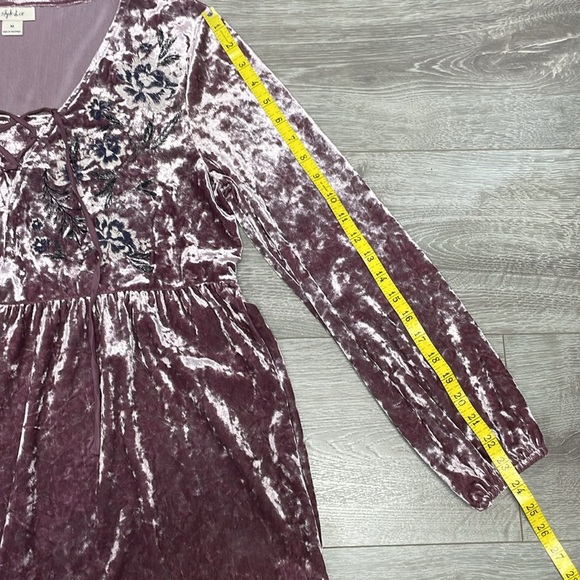 NWOT Style & Co Embroidered Lace Up Crushed Velvet Long Sleeve Blouse M - Picture 10 of 16